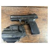 Ruger SR-40 40 cal. w holster