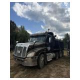 2012 Freightliner Semi Truck Ends Oct 28th at 7pm