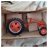ALLIS CHALMERS 'G '  1948  NO# 402   1:16 GRADER