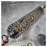 LEATHER / BRASS STRAP