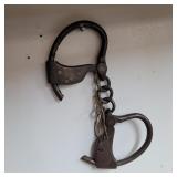 ROWERS - HEAVY LOCKING CUFFS W/KEY