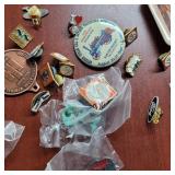 ALLIS CHALMERS - PINS, D-21 MUG , ETC