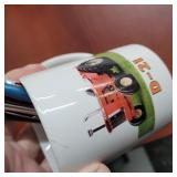 ALLIS CHALMERS - D 21 MUG , PENS