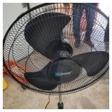 FLOOR FAN
