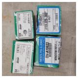 4 PKG WINDOW MOULDING CLIPS