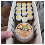 LOT- MINI WAX