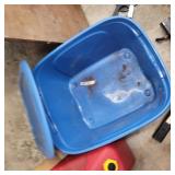 BLUE TOTE W/LID