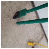 GREEN CHIPPING BAR W/REMOVABLE HANDLE