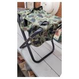 FOLDING SEAT