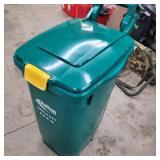 GARBAGE CAN W/WHEELS