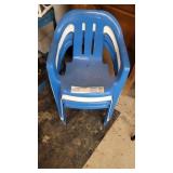 4 PLASTIC LAWN CHAIRS