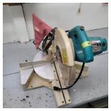 MAKITA SLIDE COMPOUND SAW - WORKS