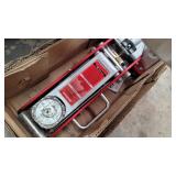 1.5 TON ALUMINUM JACK