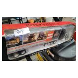 1:32 INTERNATIONAL9900 TRACTOR TRAILER DIE CAST