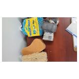 WASH MITTS , ETC