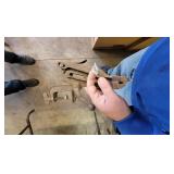 saw sharpening device