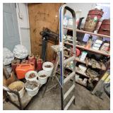 4' STEP LADDER