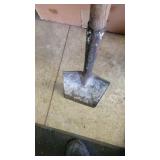 flat mouth shovel