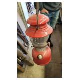 COLEMAN LANTERN (GLASS BROKE)