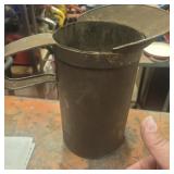 pouring can
