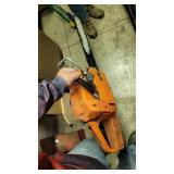 HUSKAVARNA CHAIN SAW 154E - TURNS OVER