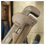 pipe wrench  16'