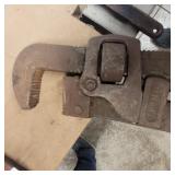 pipe wrench  22'
