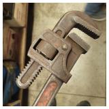pipe wrench  16'