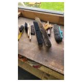 broom head, brushes