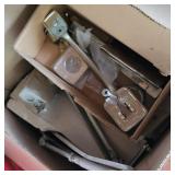 DOOR CLOSERS & HARDWARE LOT