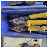 LOT OF TIN SNIPS