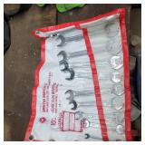 10 PIECE WRENCH SET