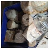 VARIOUS OIL FILTERS LOT