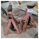 2 AXLE STANDS