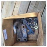 2 TOW HOOKS