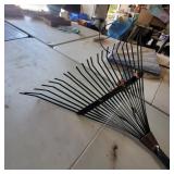 LEAF RAKE