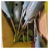 SCREWDRIVERS LOT