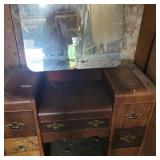 VANITY DRESSER WITH  MIRROR