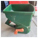 SCOTTS GRASS SEED SPREADER