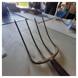 4 TONG FORK