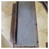 2 SHARPENING STONES