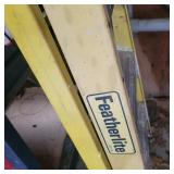 FEATHERLITE 6' STEP LADDER