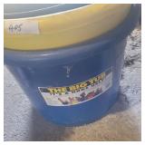 YELLOW & BLUE HD TUBS ETC