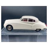 Gems & Cobwebs 1/43 Scale 1959 Jaguar MK IX...
