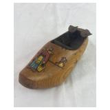 Hand- Paint e Wooden Clog Ashtray.