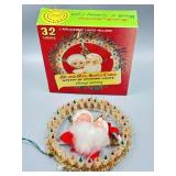 VTG Mr. and Mrs. Santa Claus Wreath of Spinning