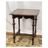 English MaryAnn Style Maple Center Table
