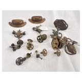 Antique Pulls & Knobs