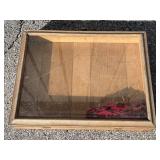 Lockable Showcase 27in x21in (Cracked Glass)