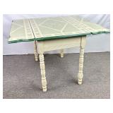 Porcelain Enameled 1940s Dinning table.